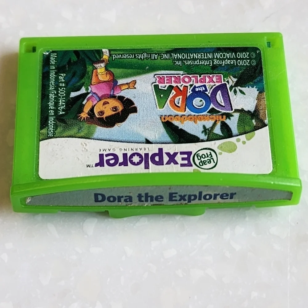 Leap Frog Explorer Dora the Explorer game cartridge